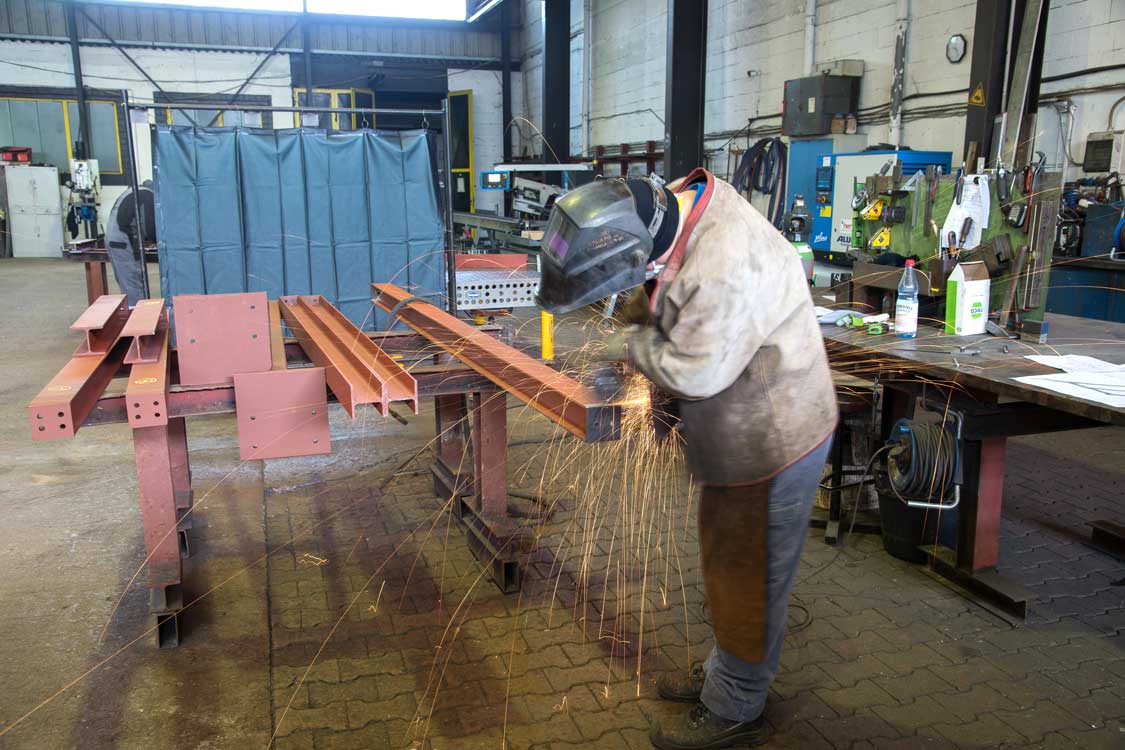 GSS - Gesellschaft für Stahlbau und Schweißtechnik mbH - Hattersheim bei Frankfurt GSS - Gesellschaft für Stahlbau und Schweißtechnik mbH - Hattersheim bei Frankfurt